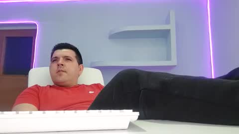 Snapshot of jasonjacks8 chatting on 09-30-25, 07:13 JasonJacks online show from 09-30-25, 07:13