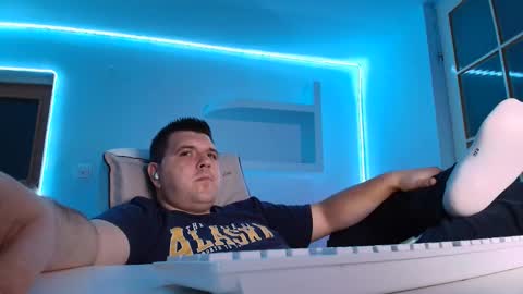 Snapshot of jasonjacks8 chatting on 10-23-25, 04:01 JasonJacks online show from 10-23-25, 04:01