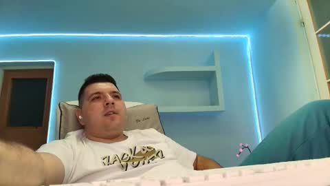 Snapshot of jasonjacks8 chatting on 11-15-25, 05:27 JasonJacks online show from 11-15-25, 05:27