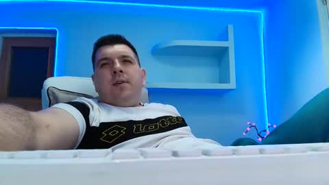 Snapshot of jasonjacks8 chatting on 12-15-25, 06:28 JasonJacks online show from 12-15-25, 06:28