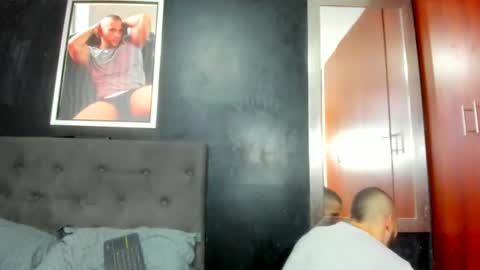 Snapshot of jasonmartiinez chatting on 12-16-24, 07:21    online show from 12-16-24, 07:21