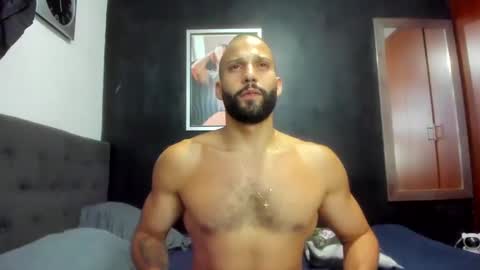 Snapshot of jasonmartiinez chatting on 09-25-25, 07:28    online show from 09-25-25, 07:28