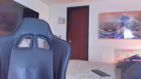Snapshot of jasperbrooksx chatting on 07-16-26, 01:06 JBrooksXx online show from 07-16-26, 01:06