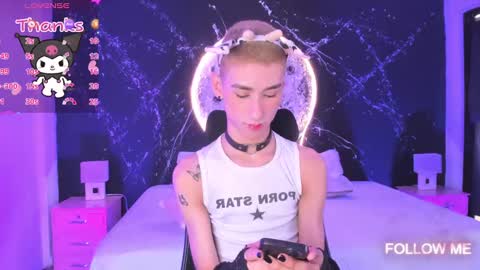 Snapshot of jaspercooper_ chatting on 02-26-25, 01:19 Jasper Cooper online show from 02-26-25, 01:19