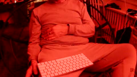 jasperh98 online show from 12-18-25, 08:42