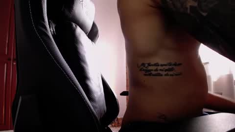 Snapshot of jasson_king01 chatting on 05-19-26, 06:14 JKing online show from 05-19-26, 06:14