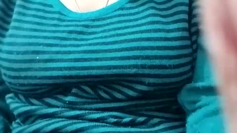 Snapshot of jasspreettt chatting on 11-27-25, 09:33 jasspreettt online show from 11-27-25, 09:33