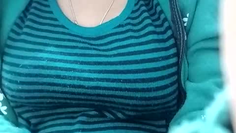 jasspreettt online show from 12-02-25, 01:44