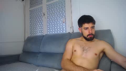 Snapshot of javierandaniel chatting on 01-23-25, 05:52 Javier online show from 01-23-25, 05:52