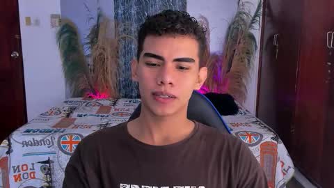 javi15  online show from 12-14-25, 04:23