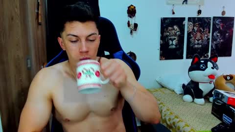 Snapshot of javiersexymann chatting on 12-02-24, 08:55 Javier online show from 12-02-24, 08:55