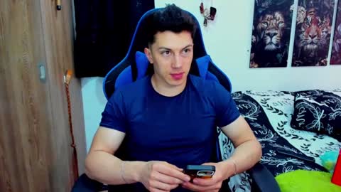 Snapshot of javiersexymann chatting on 12-05-24, 08:00 Javier online show from 12-05-24, 08:00