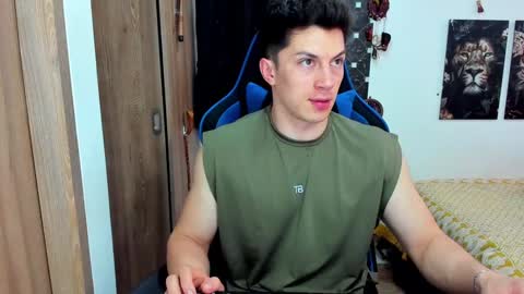 Snapshot of javiersexymann chatting on 12-18-24, 08:25 Javier online show from 12-18-24, 08:25