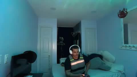 Snapshot of javiricorich chatting on 02-28-26, 05:41 javiSdick online show from 02-28-26, 05:41