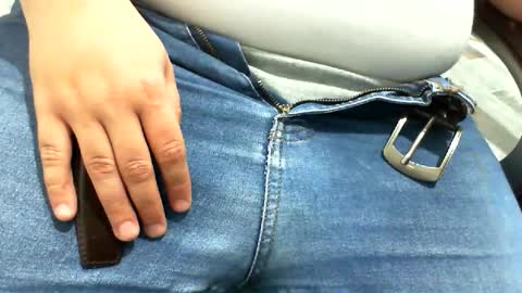 Snapshot of javirmxxs chatting on 02-27-26, 06:30 Javi online show from 02-27-26, 06:30