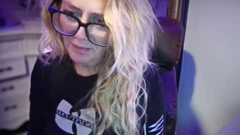 Snapshot of javlovesu chatting on 02-05-26, 10:09 JAV online show from 02-05-26, 10:09