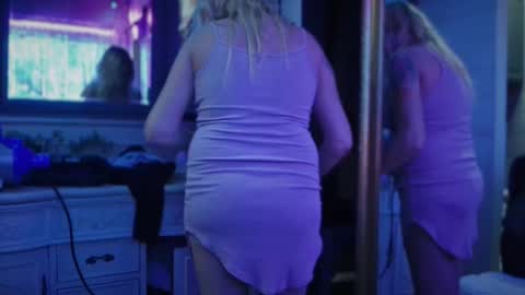 Snapshot of javlovesu chatting on 02-08-26, 03:48 JAV online show from 02-08-26, 03:48