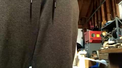 Jaws  online show from 10-17-25, 04:15