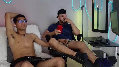 Jaxon online show from 12-20-25, 10:39