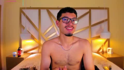 Snapshot of jaxon_carter chatting on 06-10-26, 02:34 jaxon_carter online show from 06-10-26, 02:34