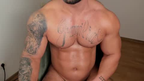 Snapshot of jaxonhunk chatting on 02-04-25, 06:36 JaxonHunk online show from 02-04-25, 06:36