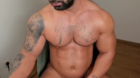 Snapshot of jaxonhunk chatting on 02-07-25, 04:16 JaxonHunk online show from 02-07-25, 04:16