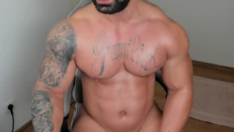 Snapshot of jaxonhunk chatting on 02-12-25, 03:05 JaxonHunk online show from 02-12-25, 03:05