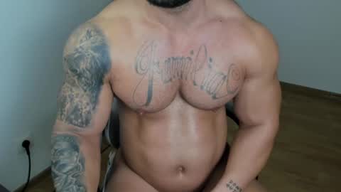 Snapshot of jaxonhunk chatting on 02-18-25, 04:15 JaxonHunk online show from 02-18-25, 04:15