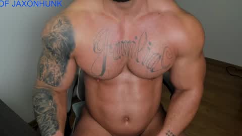Snapshot of jaxonhunk chatting on 03-11-25, 02:32 JaxonHunk online show from 03-11-25, 02:32