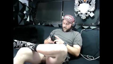 Snapshot of jaxxxdaddy chatting on 12-15-24, 04:40 jax online show from 12-15-24, 04:40