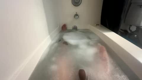 Snapshot of jaxxxdaddy chatting on 01-08-25, 06:52 jax online show from 01-08-25, 06:52