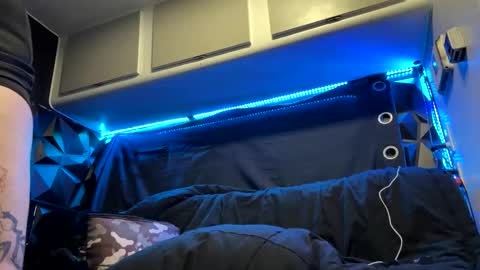 Snapshot of jaxxxdaddy chatting on 11-05-25, 12:05 jax online show from 11-05-25, 12:05