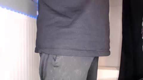 Snapshot of jaxxxdaddy chatting on 11-17-25, 06:19 jax online show from 11-17-25, 06:19