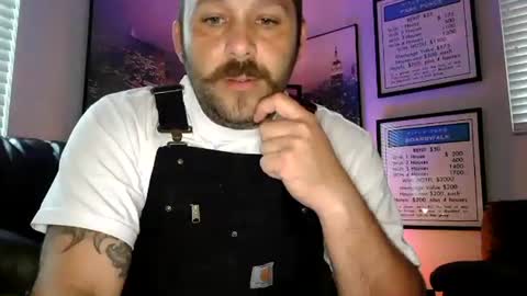 Snapshot of jaxxxdaddy chatting on 11-17-25, 10:37 jax online show from 11-17-25, 10:37