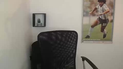 Snapshot of jayalvarrez_ chatting on 12-18-24, 11:40 Jay Alvarrez online show from 12-18-24, 11:40