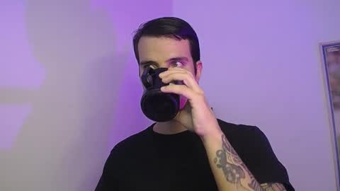 Snapshot of jayalvarrez_ chatting on 12-30-24, 06:05 Jay Alvarrez online show from 12-30-24, 06:05