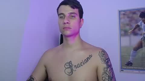 Snapshot of jayalvarrez_ chatting on 01-10-25, 09:20 Jay Alvarrez online show from 01-10-25, 09:20