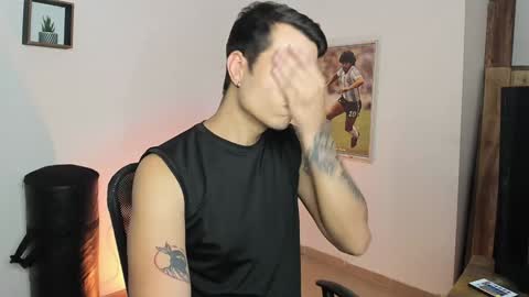 Snapshot of jayalvarrez_ chatting on 01-21-25, 11:13 Jay Alvarrez online show from 01-21-25, 11:13