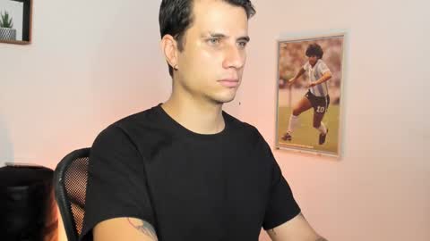 Snapshot of jayalvarrez_ chatting on 01-28-25, 07:00 Jay Alvarrez online show from 01-28-25, 07:00