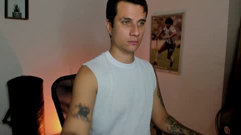 Snapshot of jayalvarrez_ chatting on 02-05-25, 06:26 Jay Alvarrez online show from 02-05-25, 06:26