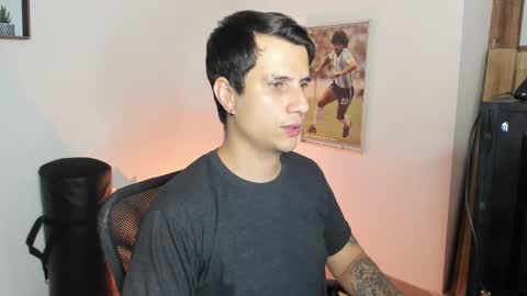 Snapshot of jayalvarrez_ chatting on 02-17-25, 09:19 Jay Alvarrez online show from 02-17-25, 09:19