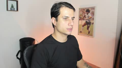 Snapshot of jayalvarrez_ chatting on 02-18-25, 07:09 Jay Alvarrez online show from 02-18-25, 07:09