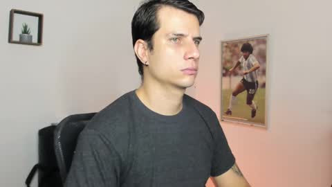 Snapshot of jayalvarrez_ chatting on 02-26-25, 07:05 Jay Alvarrez online show from 02-26-25, 07:05