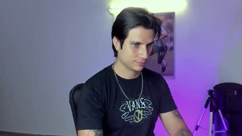 Snapshot of jayalvarrez_ chatting on 09-08-25, 08:08 Jay Alvarrez online show from 09-08-25, 08:08