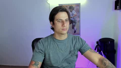 Snapshot of jayalvarrez_ chatting on 09-12-25, 11:04 Jay Alvarrez online show from 09-12-25, 11:04