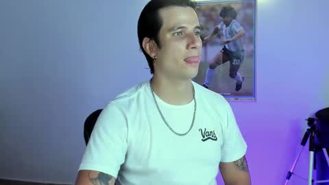 Snapshot of jayalvarrez_ chatting on 09-13-25, 11:26 Jay Alvarrez online show from 09-13-25, 11:26