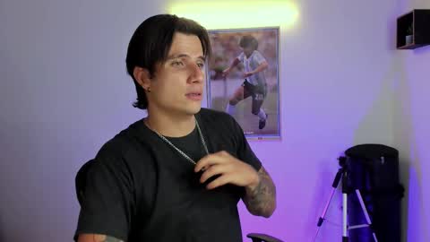 Snapshot of jayalvarrez_ chatting on 09-15-25, 08:53 Jay Alvarrez online show from 09-15-25, 08:53