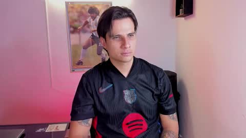 Snapshot of jayalvarrez_ chatting on 10-01-25, 07:09 Jay Alvarrez online show from 10-01-25, 07:09