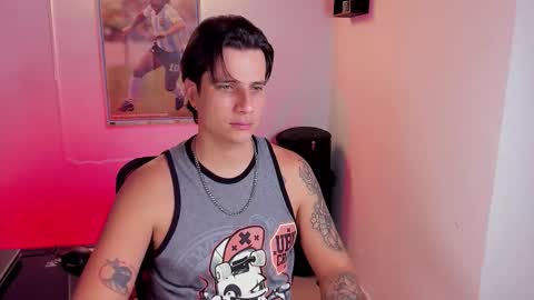 Snapshot of jayalvarrez_ chatting on 10-07-25, 07:00 Jay Alvarrez online show from 10-07-25, 07:00