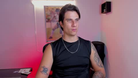 Snapshot of jayalvarrez_ chatting on 11-21-25, 08:51 Jay Alvarrez online show from 11-21-25, 08:51